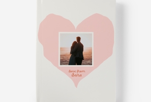 Álbum Love is… intro